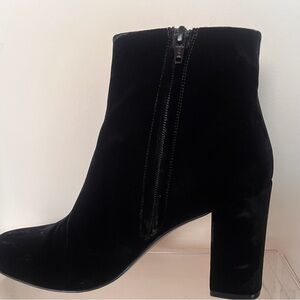 Saint Laurent Black Velvelt Lou Ankle Booties